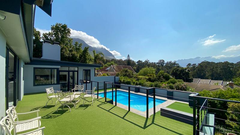 4 Bedroom Property for Sale in Helderrand Western Cape